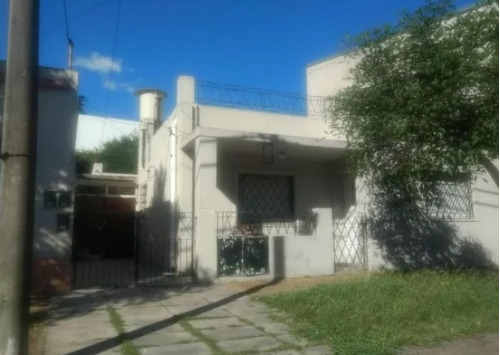 Venta Lote Con Dos Casa A Reciclar En Villa Luzuriaga