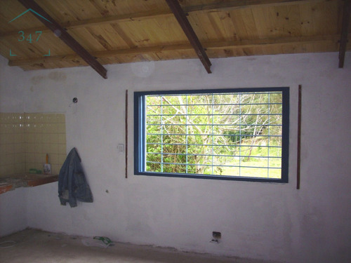 (009) Excelente Y Amplio Deposito Zona Industrial Y Comercial En Esquina,