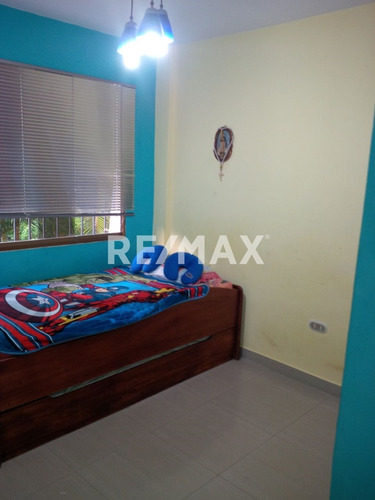 Imagen 7 de 10 de Venta De Town House En Parque Caiza