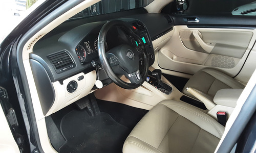 Volkswagen Jetta 2.5 4p