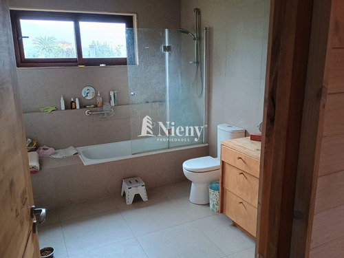 Casa En Venta Comodoro , Limache