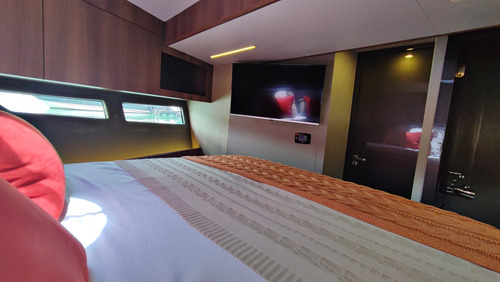 Lancha Ventura 550 Crossover 2025 Nova Loja Azimut Nx