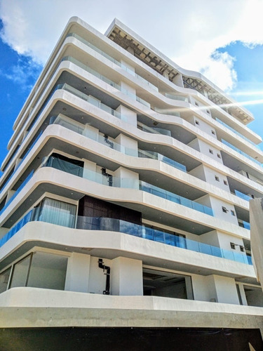 Imagen 1 de 21 de Venta Departamento Excelente Ubicación En Centro De Cancún