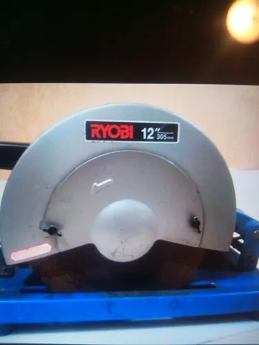 Tronzadora Ryobi C307 (Usado)