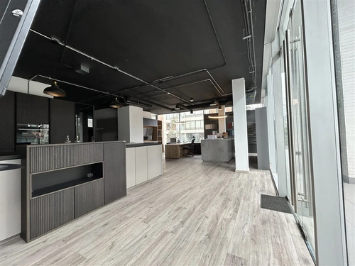 Oficina, Local Comercial En Venta En Lo Barnechea