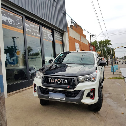 Toyoya Hilux Gazoo Racing Sport 4.0 238cv
