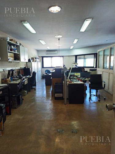 Imagen 18 de 30 de Edificio De Oficinas Con Depósito De 1200 M2 Cubiertos En Venta