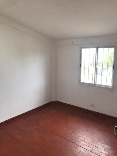 Casa En Venta En Zapiola