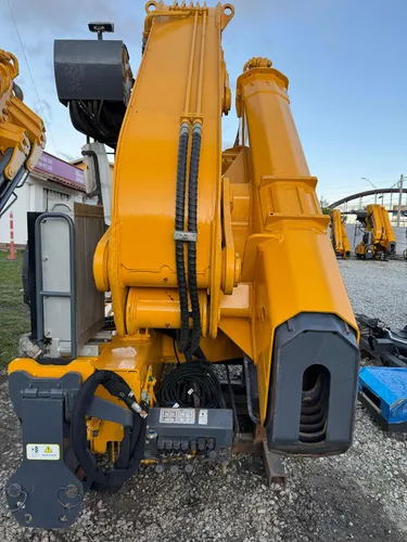 Grúa Articulda Xcmg 660a.6 Con Capacidad Máxima 33 Tn