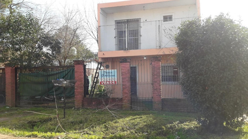 Casa De 2 Plantas En Fco. Alvarez 