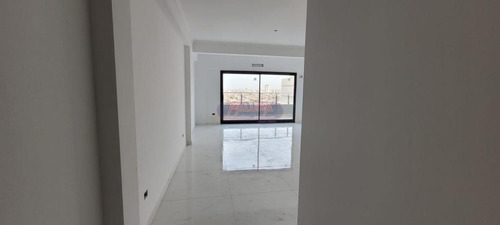 Departamento En Venta En Mataderos