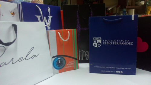 Imagen 6 de 8 de Bolsas De Papel Impresas - Adhesivos - Tarjetas - Imprenta