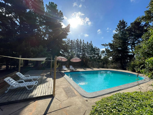 Casa Amoblada En Venta De 4 Dorm. En Algarrobo