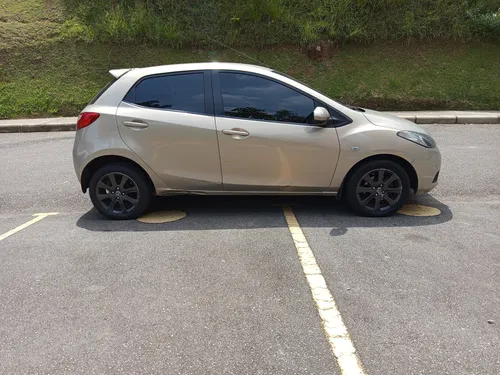 Mazda 2 1.5 15hap mecánico