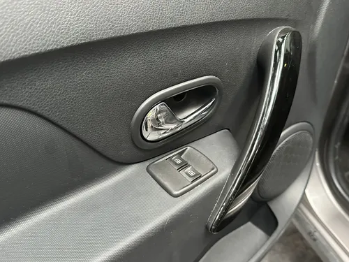 Renault Stepway 1.6 Intense Automática