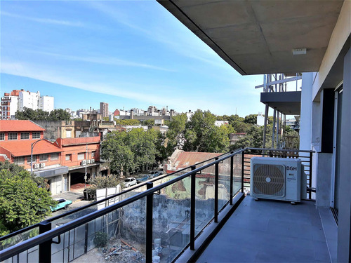 Imagen 10 de 23 de Departamento 2 Ambientes Y Medio Con Balcon
