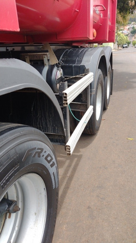 Carreta Basculante Random 25mt³