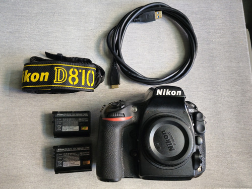 Nikon D810  Con 96500 Disparos 