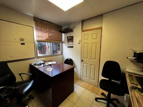 Casa En Venta Con Galpón 510m2, La Granja.