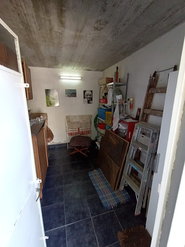 Frente A Av. Garzon. Colón. Chalet 3 Dorm.