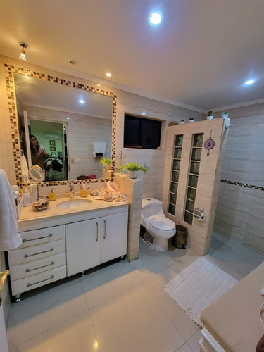 Venta De Hermosa Parcela-casa 4d/4b Piscina,coihueco-chillán