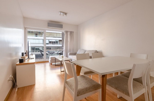 Alquiler 2 Ambientes Piso Alto Recoleta Frente