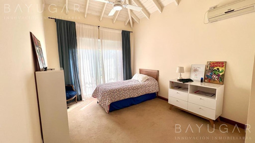 Imagen 8 de 21 de Venta - Muy Linda Casa En Club De Campo San Francisco - Bayugar Negocios Inmobiliarios
