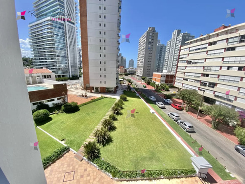 Venta De Apartamento De 1 Dormitorio En Zona Ideal Para Todo El Año