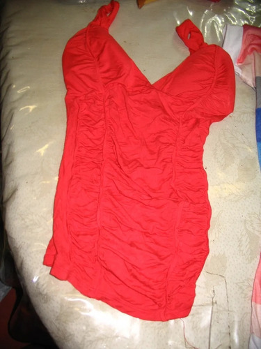 Lote 2 Remeras Roja Corset Basica Y Rallada Un Solo Hombro