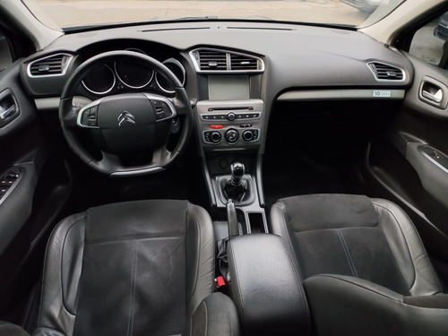Imagen 19 de 23 de Citroen C4 Loung 1.6 Hdi 10 Años