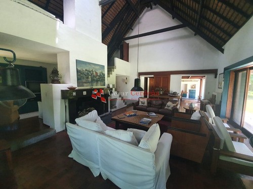 Casa Exclusiva En La Zona Del Golf.- Ref: 1540