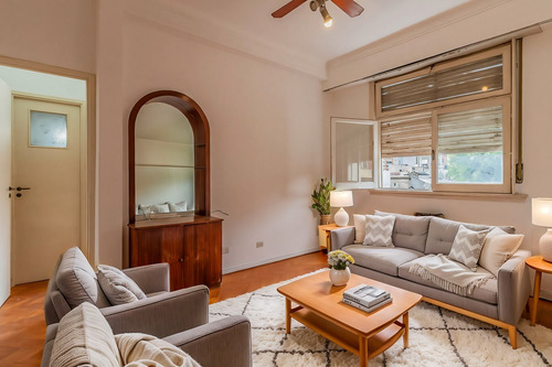 Venta - Departamento 2 Ambientes - Caballito - Parque Centenario - Bajas Expensas - Luminoso