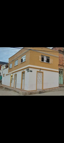 Se Arrienda O Vende Hermosa Casa En El Centro Del Municipio De Arbelaez, Cundinamarca