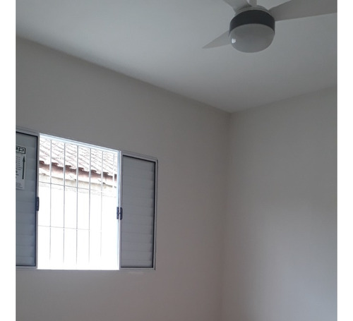 Casa Nova Com Piscina Próximo A Mercados, Escolas, Transportes...