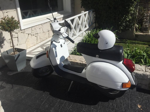 Piaggio Vespa 150 Gris Impecable Blanca Roja