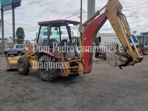 Retroescavadeira Cat 416d, 4x4, Ano 2002