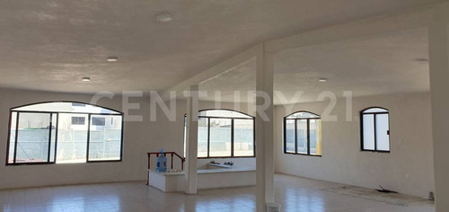 Renta Terreno Con Área De Oficinas, Valle De Los Tules Tultitlan