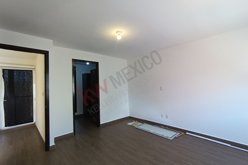 ¡descubre Tu Nuevo Hogar! Casa Moderna De 3 Recámaras, 3 Baños Y Estacionamiento Para 2 Autos...