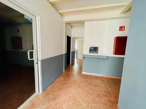 Local Comercial En Renta En Veracruz, Sobre Av Principal Fracc. Virginia.