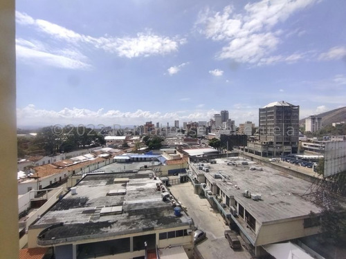 Imagen 13 de 14 de Rosangel Parraga Rentahouse Vende Vende Oficina En Av Bolivar Valencia Carabobo 22-21263