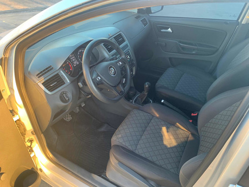 Volkswagen Suran 1.6 Comfortline 101cv 2016
