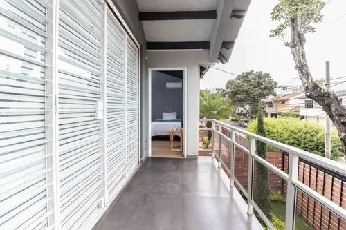 Casa En Venta En La Flora. Cod V6527