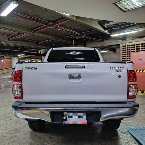 Imagen 3 de 14 de Toyota Hilux 2018