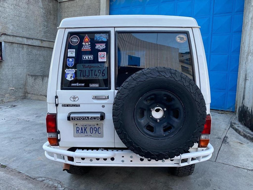 Imagen 5 de 9 de Toyota Machito Long Van