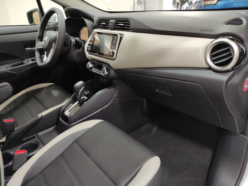 Imagen 13 de 15 de Versa Exclusive Cvt Sin Comisiòn Mas Seguro Gratis 1 Año