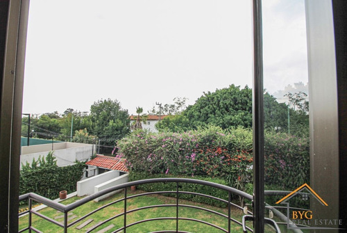 Imagen 8 de 19 de Oportunidad Unica !!!casa Con Jardines , Llena De Luz, Baja