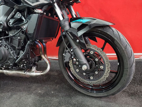 Kawasaki Z 400 Z400 Z-400 Abs 2023 Cinza