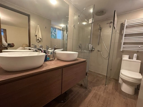 Departamento Remodelado A Un Minuto De Metro Cristobal Colon