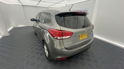 Imagen 6 de 25 de Kia Carens Suv Ex 2.0