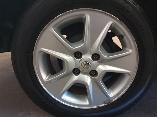 Renault Logan 1.6 Privilege Plus // Anticipo $510000